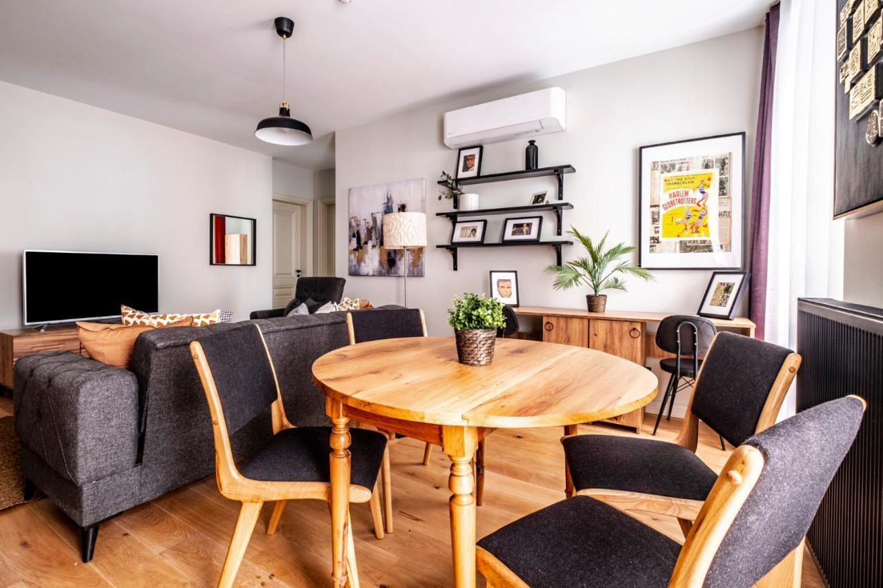 Charming Flat With Location In Beyoglu *